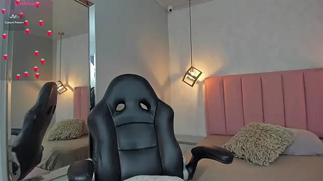 SUNNYCYRUS online show from 02-16-26, 12:56