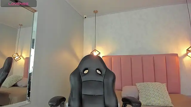 SUNNYCYRUS online show from 03-04-26, 12:33