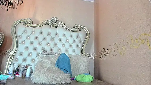 Celeste Baker  online show from 03-06-26, 11:50