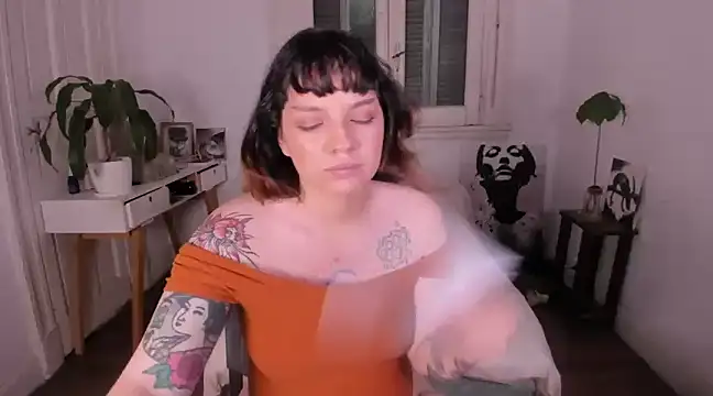 Snapshot of sophia_goth chatting on 02-11-25, 04:01 sophia goth online show from 02-11-25, 04:01