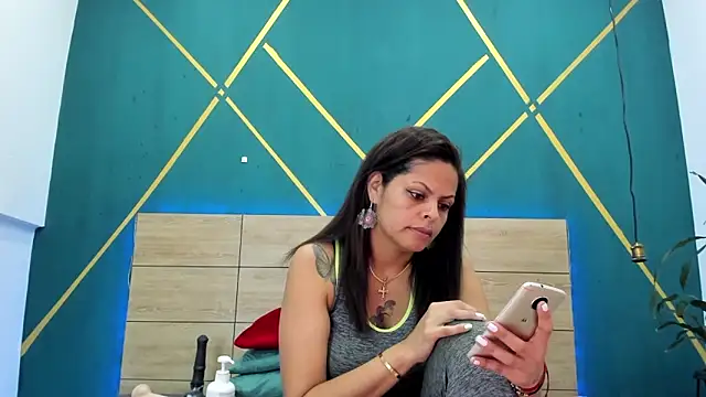 Luna smit08 online show from 03-04-25, 07:22