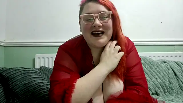 Snapshot of Bustycurves chatting on 12-19-24, 09:06 Bustycurves online show from 12-19-24, 09:06