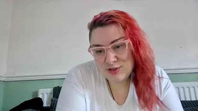 Snapshot of Bustycurves chatting on 01-10-25, 01:41 Bustycurves online show from 01-10-25, 01:41