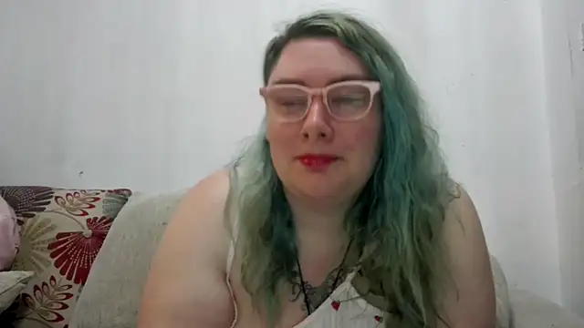 Bustycurves online show from 04-19-26, 12:00