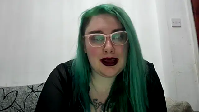 Bustycurves online show from 04-26-26, 12:30