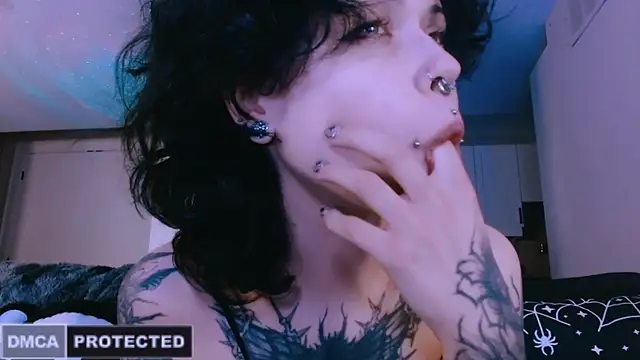 Snapshot of NaughtyLittleFox chatting on 04-22-26, 08:06 NaughtyLittleFox online show from 04-22-26, 08:06