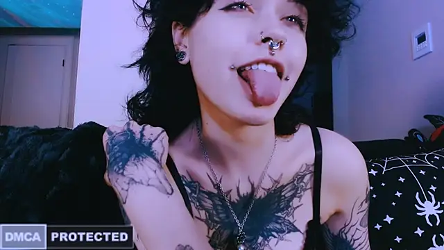 Snapshot of NaughtyLittleFox chatting on 04-26-26, 04:43 NaughtyLittleFox online show from 04-26-26, 04:43