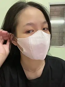 Snapshot of minmin2kk5 chatting on 10-10-25, 02:32 minmin2kk5 online show from 10-10-25, 02:32