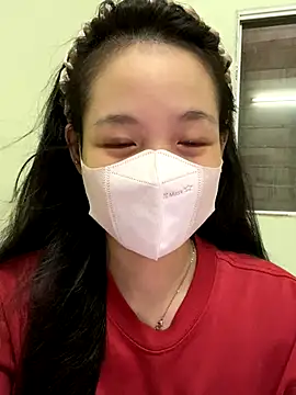 Snapshot of minmin2kk5 chatting on 10-13-25, 01:05 minmin2kk5 online show from 10-13-25, 01:05