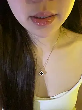 minmin2kk5 online show from 02-07-26, 02:54