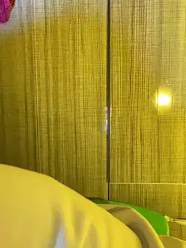 minmin2kk5 online show from 02-10-26, 03:49