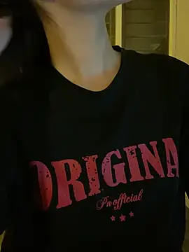 minmin2kk5 online show from 03-28-26, 02:49