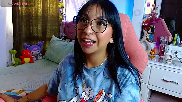 Snapshot of Littlerouse_ chatting on 02-28-25, 10:06 Littlerouse online show from 02-28-25, 10:06