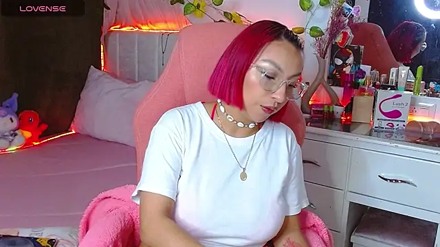 Snapshot of Littlerouse_ chatting on 11-23-25, 03:17 Littlerouse online show from 11-23-25, 03:17