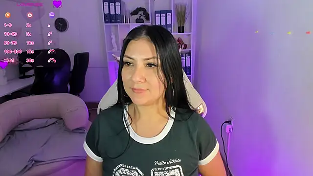 Snapshot of katya_nt chatting on 09-19-25, 01:34 katya nt online show from 09-19-25, 01:34