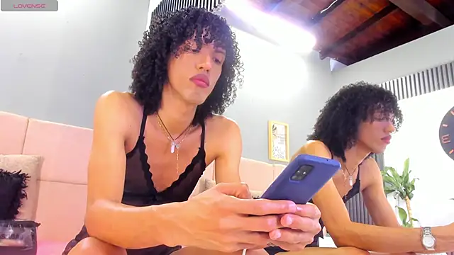 Camille Cedrik online show from 03-05-25, 08:32