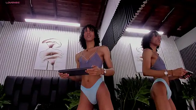 Camille Cedrik online show from 09-26-25, 07:40