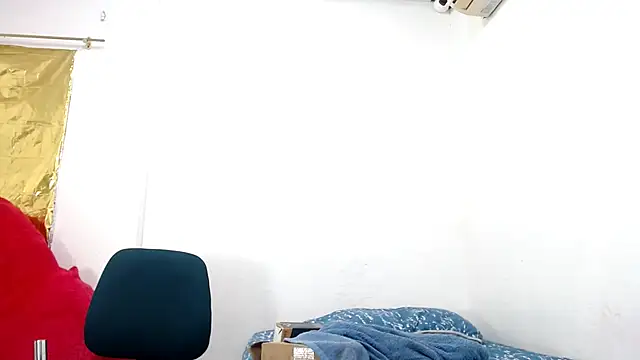 Snapshot of camilavagina24 chatting on 01-31-25, 04:06 camilavagina24 online show from 01-31-25, 04:06