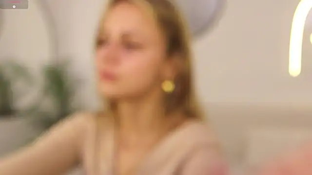 Snapshot of Wendy_D0ll chatting on 05-04-26, 09:11 Wendy D0ll online show from 05-04-26, 09:11