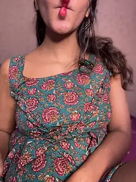 Snapshot of Goddess_sneha chatting on 07-14-26, 12:22 Goddess sneha online show from 07-14-26, 12:22
