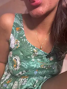 Snapshot of Goddess_sneha chatting on 07-31-26, 08:25 Goddess sneha online show from 07-31-26, 08:25