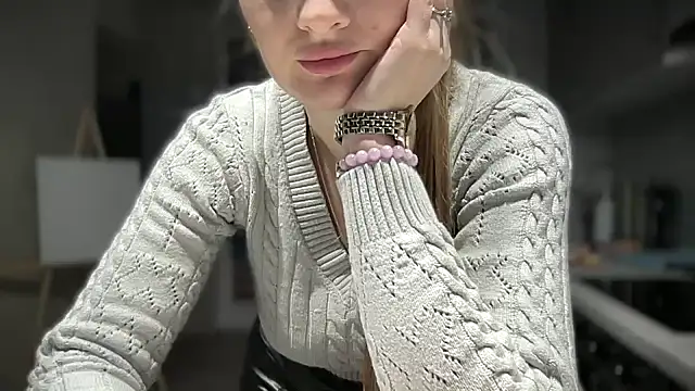 Snapshot of Viola_sweet chatting on 01-23-25, 08:04 Viola sweet online show from 01-23-25, 08:04