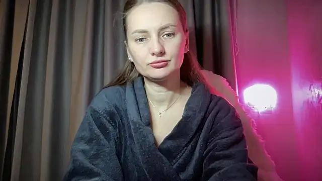 Snapshot of Viola_sweet chatting on 10-23-25, 01:05 Viola sweet online show from 10-23-25, 01:05