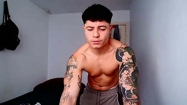 Snapshot of juandking chatting on 11-18-25, 10:31 juandking online show from 11-18-25, 10:31