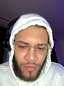 Snapshot of Joker19196 chatting on 10-19-25, 02:12 Joker19196 online show from 10-19-25, 02:12