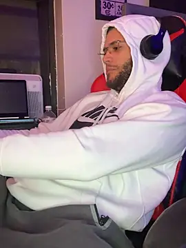 Snapshot of Joker19196 chatting on 10-30-25, 12:01 Joker19196 online show from 10-30-25, 12:01