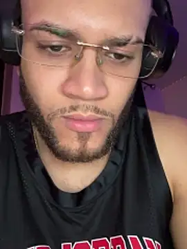 Snapshot of Joker19196 chatting on 11-03-25, 12:46 Joker19196 online show from 11-03-25, 12:46