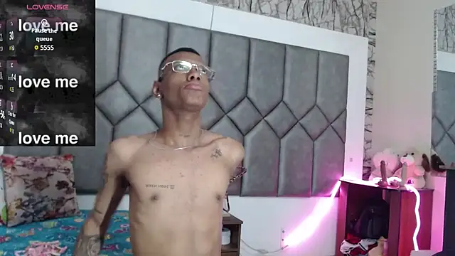 Tiffany Valentine15 online show from 12-16-25, 02:00