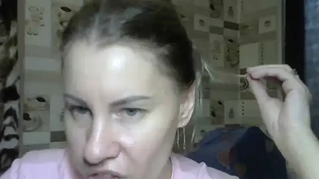 Snapshot of TherestlessKitty chatting on 10-09-25, 10:35 TherestlessKitty online show from 10-09-25, 10:35