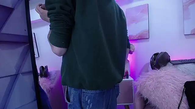 Snapshot of Tayzon_Foxxx chatting on 12-09-24, 12:30 Tayzon Foxxx online show from 12-09-24, 12:30