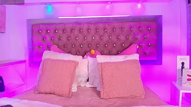 Snapshot of Tayzon_Foxxx chatting on 11-05-25, 12:38 Tayzon Foxxx online show from 11-05-25, 12:38