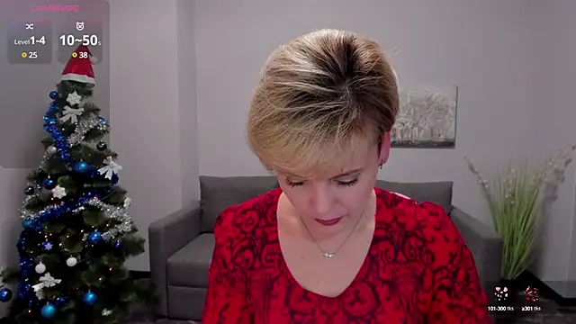 Julia Wilsone online show from 12-25-24, 01:30