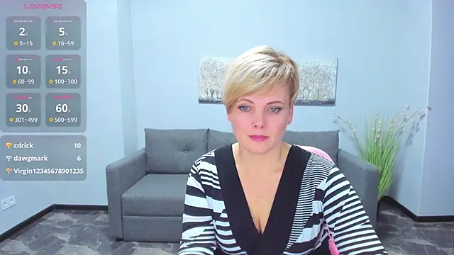 Julia Wilsone online show from 01-26-25, 04:51