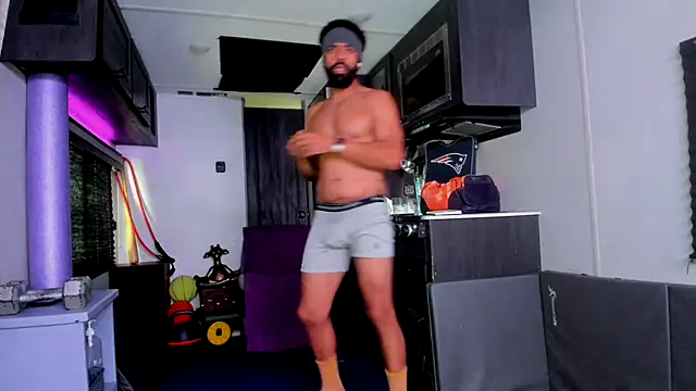 Snapshot of DirtyDrizzy chatting on 02-05-26, 02:22 DirtyDrizzy online show from 02-05-26, 02:22