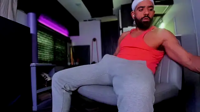 Snapshot of DirtyDrizzy chatting on 02-10-26, 08:13 DirtyDrizzy online show from 02-10-26, 08:13