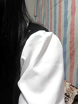 Sweetlove 77 online show from 12-17-25, 01:33