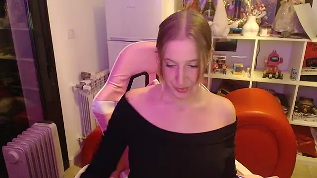 Snapshot of Pinkyladyxxx chatting on 12-10-24, 09:54 Pinkyladyxxx online show from 12-10-24, 09:54