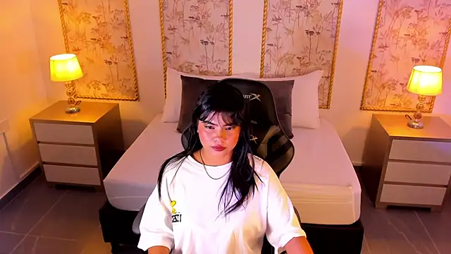 Snapshot of nicky_peyton chatting on 09-23-25, 02:36 nicky peyton online show from 09-23-25, 02:36