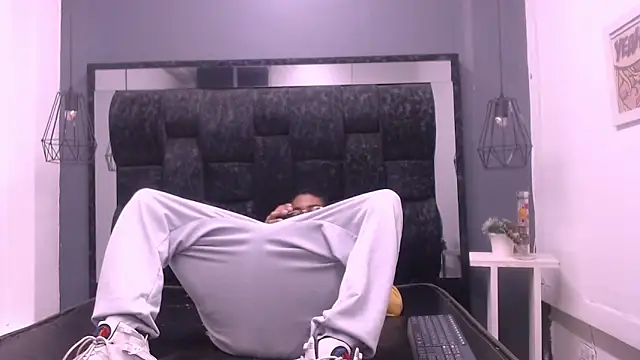 Jose Smoke online show from 03-03-25, 01:53