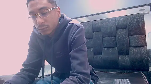 Jose Smoke online show from 03-18-25, 03:53