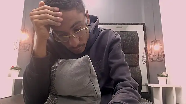 Jose Smoke online show from 03-18-25, 06:57