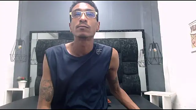 Jose Smoke online show from 09-15-25, 01:05