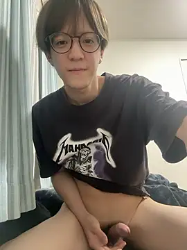 Snapshot of yuuuuma578 chatting on 09-15-25, 03:34 yuuuuma578 online show from 09-15-25, 03:34