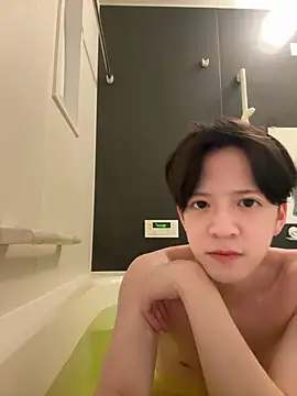 Snapshot of yuuuuma578 chatting on 11-22-25, 02:05 yuuuuma578 online show from 11-22-25, 02:05