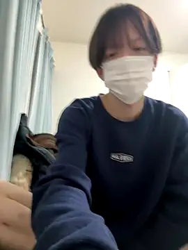 Snapshot of yuuuuma578 chatting on 12-18-25, 04:02 yuuuuma578 online show from 12-18-25, 04:02