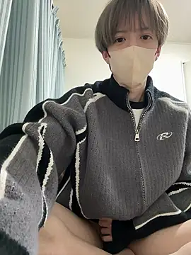 Snapshot of yuuuuma578 chatting on 02-15-26, 02:03 yuuuuma578 online show from 02-15-26, 02:03